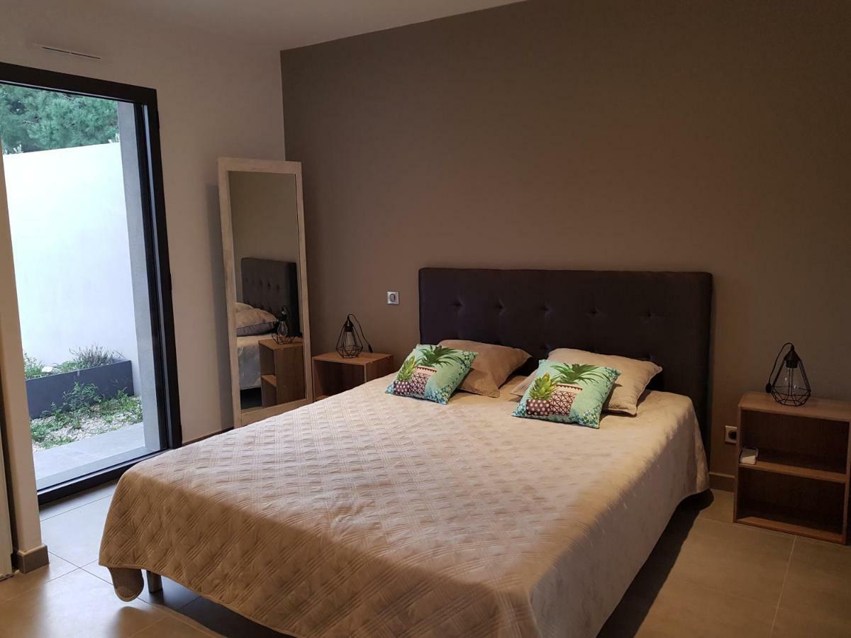 Villa Makele Calvi  Eksteriør billede